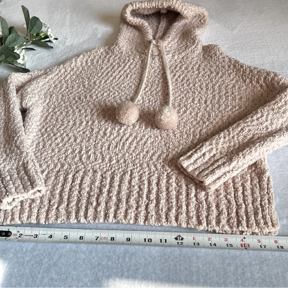 Yes Lola Sz Medium Hooded Pullover Sweater with Pom Pom Creamy Light Pink - Picture 5 of 10